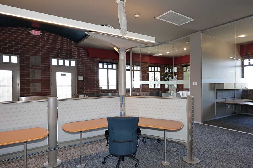 More Photos Of 2812 N Norwalk, Mesa Office For Sale