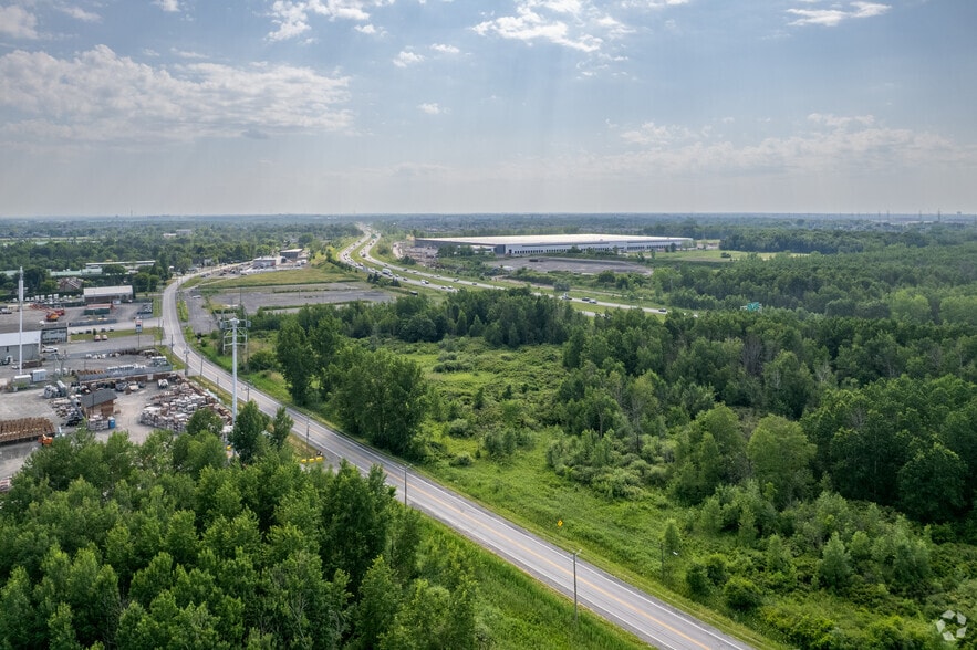 More Photos Of 1000 Rte Édouard, La Prairie Land For Sale