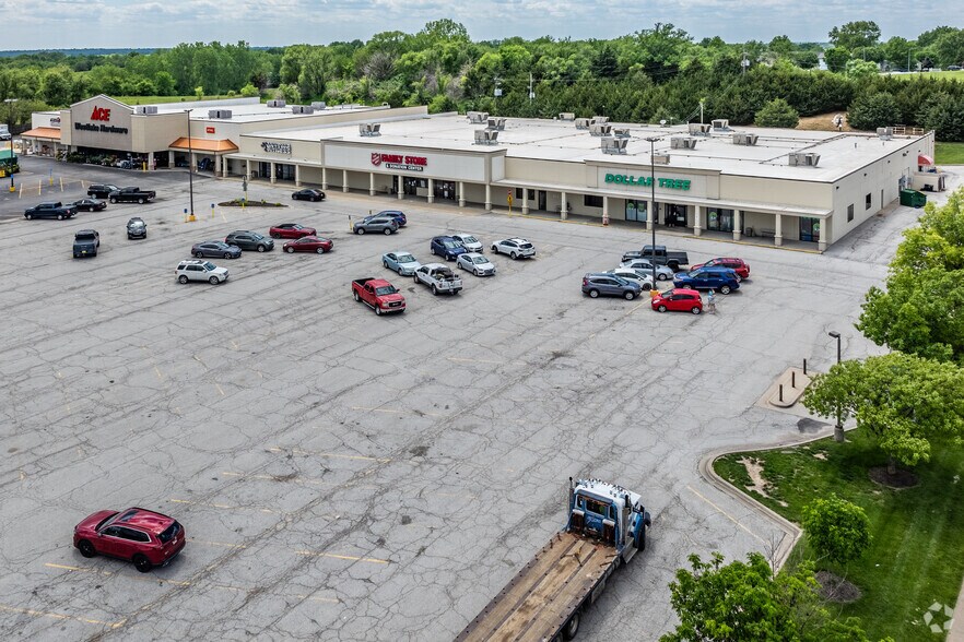 More Photos Of 612-620 S 130th St, Bonner Springs Storefront For Sale