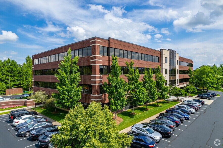 More Photos Of 5410 Maryland Way, Brentwood Unknown For Lease