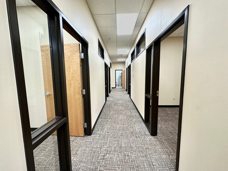 More Photos Of 1605 Adler Cir, Portage Unknown For Lease