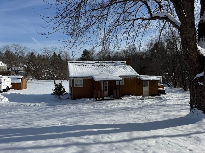 More Photos Of 346 Route 711, Jones Mills Convenience Store For Sale