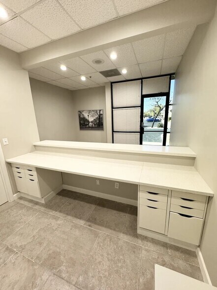 More Photos Of 5505 W Chandler Blvd, Chandler Medical For Lease