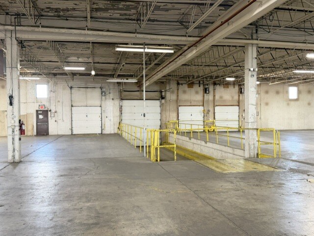 More Photos Of 7900 S Route 31, Crystal Lake Warehouse For Lease
