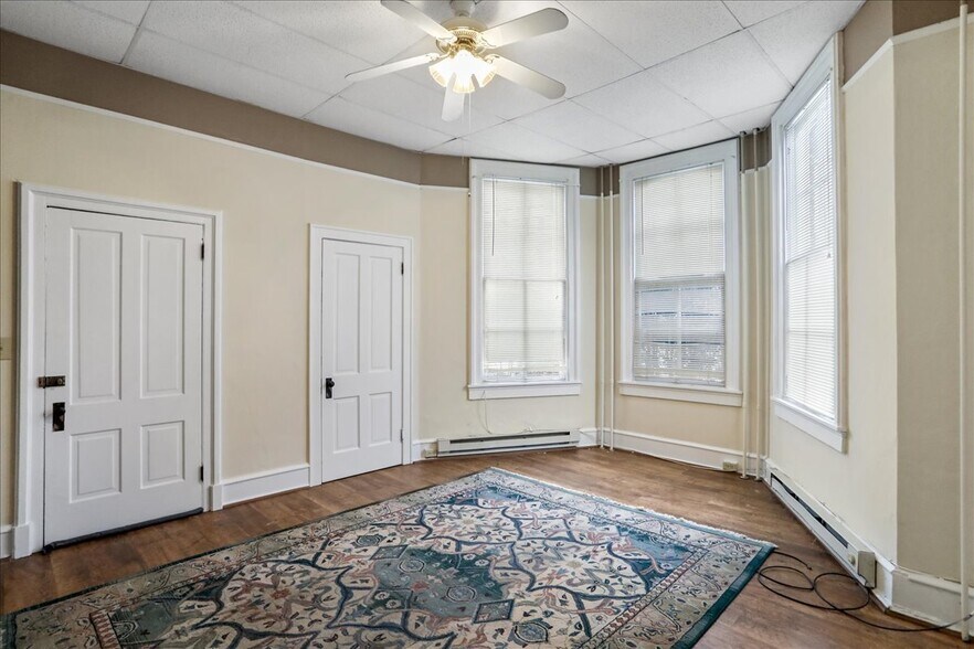 More Photos Of 229 E Union St, Cumberland Apartments For Sale