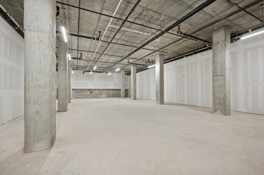 More Photos Of 918 N Broad St, Philadelphia Apartments For Lease