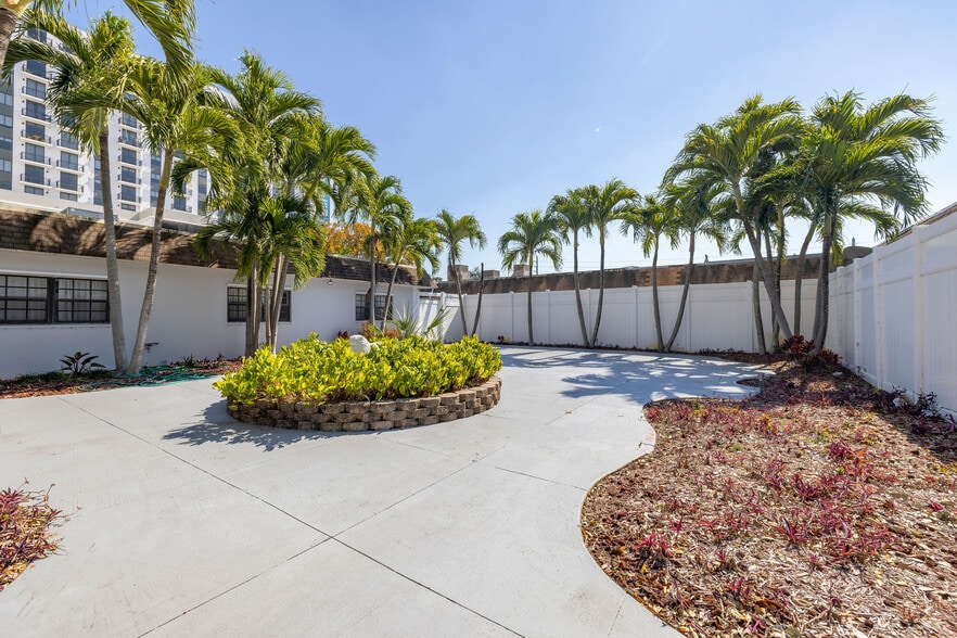 More Photos Of 151 SW 1st St, Dania Beach Assisted Living For Lease