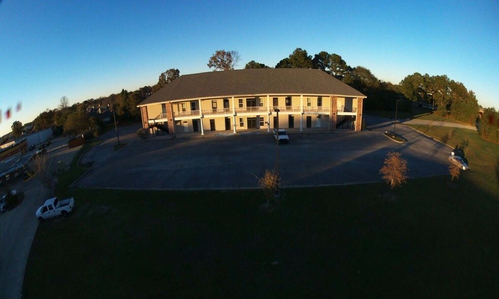 More Photos Of 4444 American Way, Baton Rouge Office For Sale