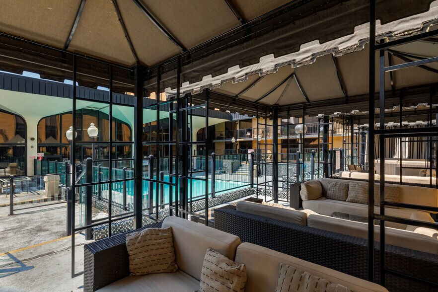 More Photos Of 2645 Lyndon B Johnson Fwy, Dallas Hotel For Sale