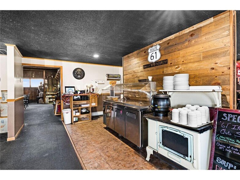 More Photos Of 4654 County Highway 61 hwy, Moose Lake Specialty For Sale