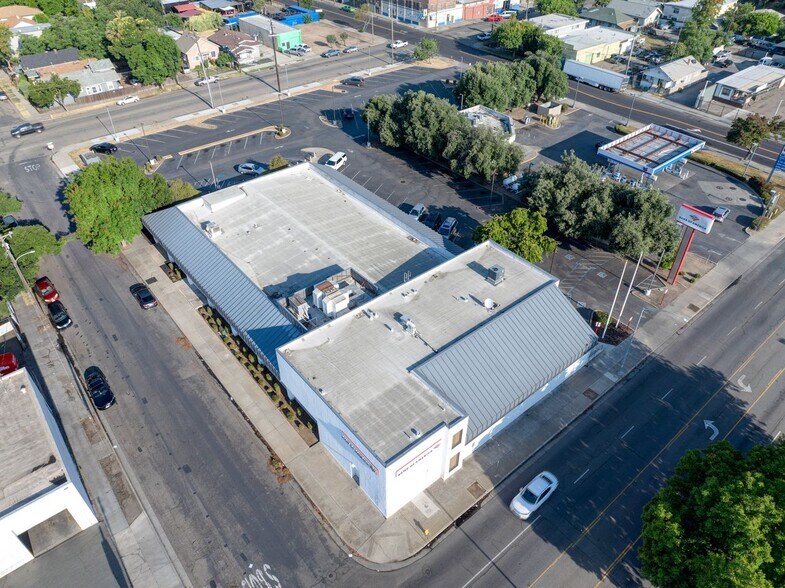 More Photos Of 407 N Wilson Way, Stockton Bank For Sale