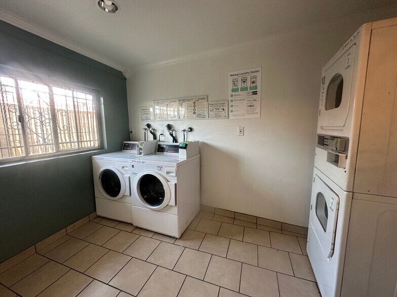 More Photos Of 610 E Hyde Park Blvd, Inglewood Apartments For Sale