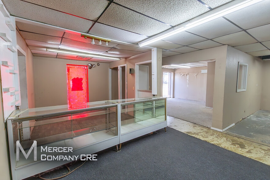 More Photos Of 440-460 N Rockwell Ave, Oklahoma City Unknown For Lease