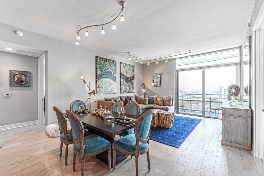 More Photos Of 2929 Weslayan St, Houston Apartments For Lease