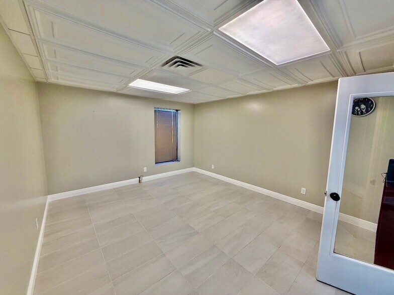 More Photos Of 2455 Stanley Ave, Dayton Auto Dealership For Sale