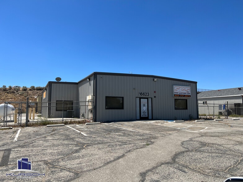 Primary Photo Of 16623 Yucca St, Hesperia Service For Lease