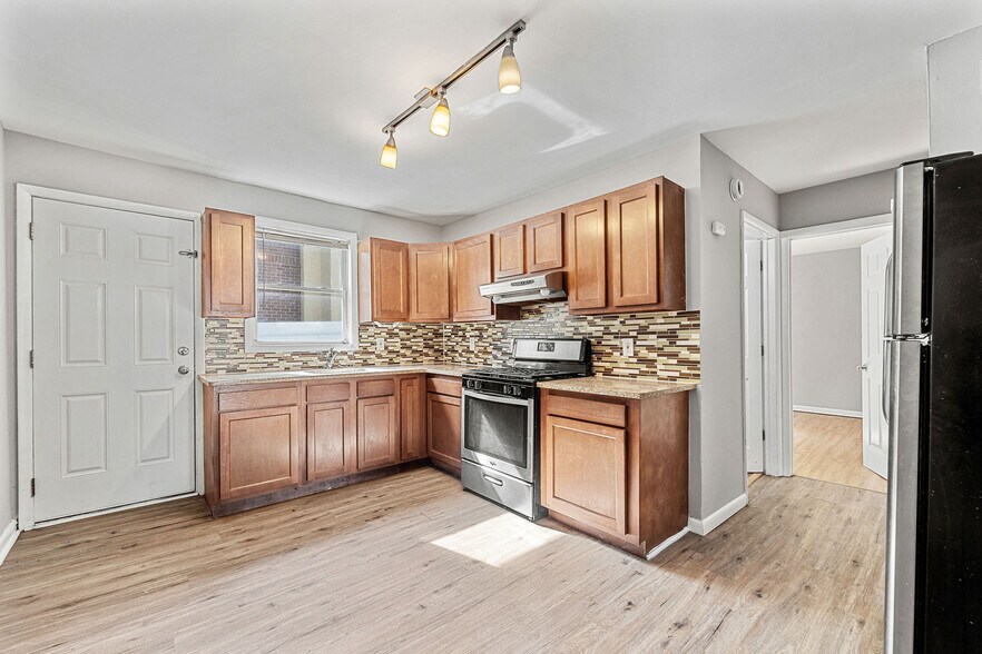More Photos Of 415 Hamilton Ave, Blackwood Apartments For Sale