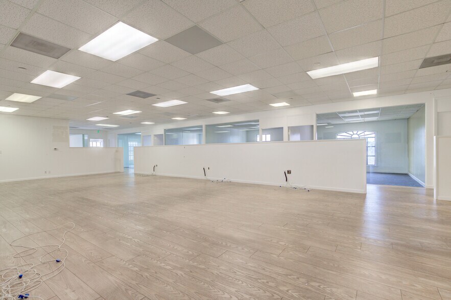 More Photos Of 3440 W Carson St, Torrance Loft Creative Space For Sale