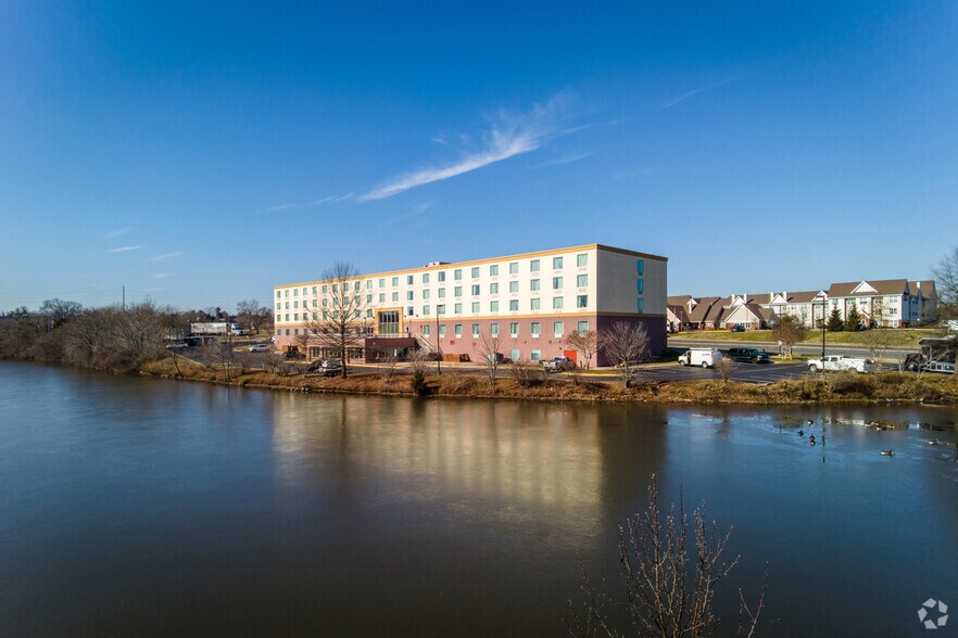 More Photos Of 7350 Williamson Blvd, Manassas Hotel For Sale