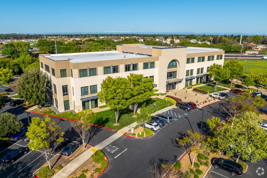 More Photos Of 9245 Laguna Springs Dr, Elk Grove Office For Lease