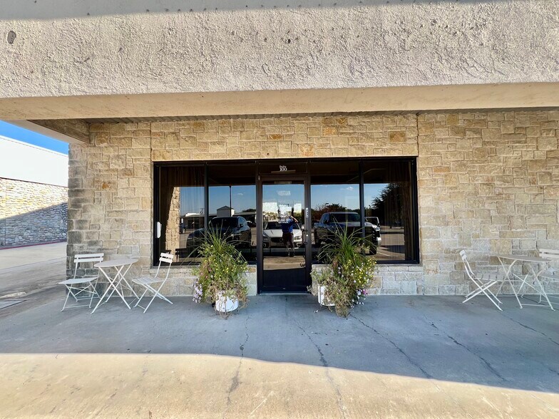 More Photos Of 119 Ranch House Rd, Aledo Unknown For Lease