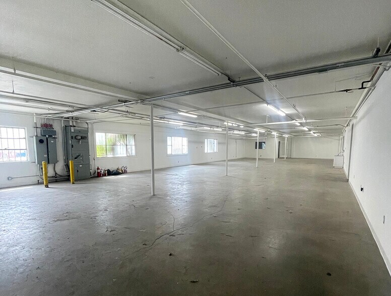 More Photos Of 3045 E 11th St, Los Angeles Warehouse For Lease