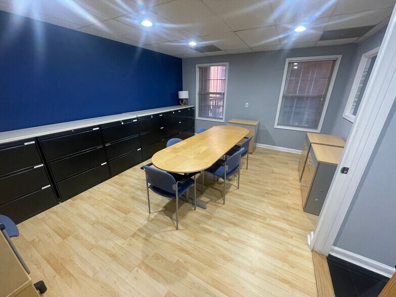 More Photos Of 8607-8609 2nd Ave, Silver Spring Medical For Sale