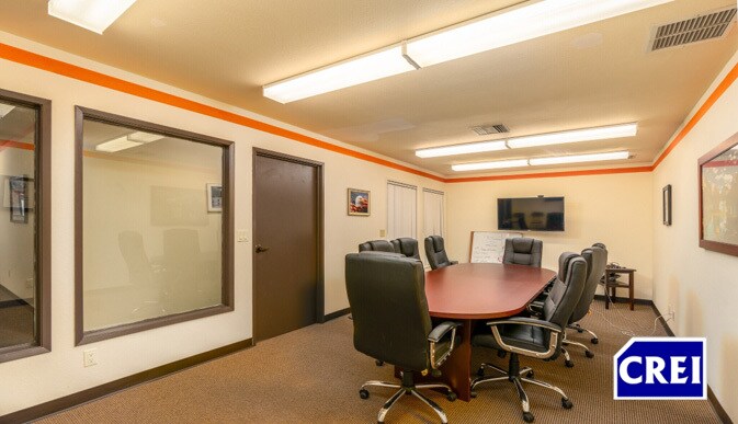 More Photos Of 1825 1st St, San Fernando Warehouse For Lease