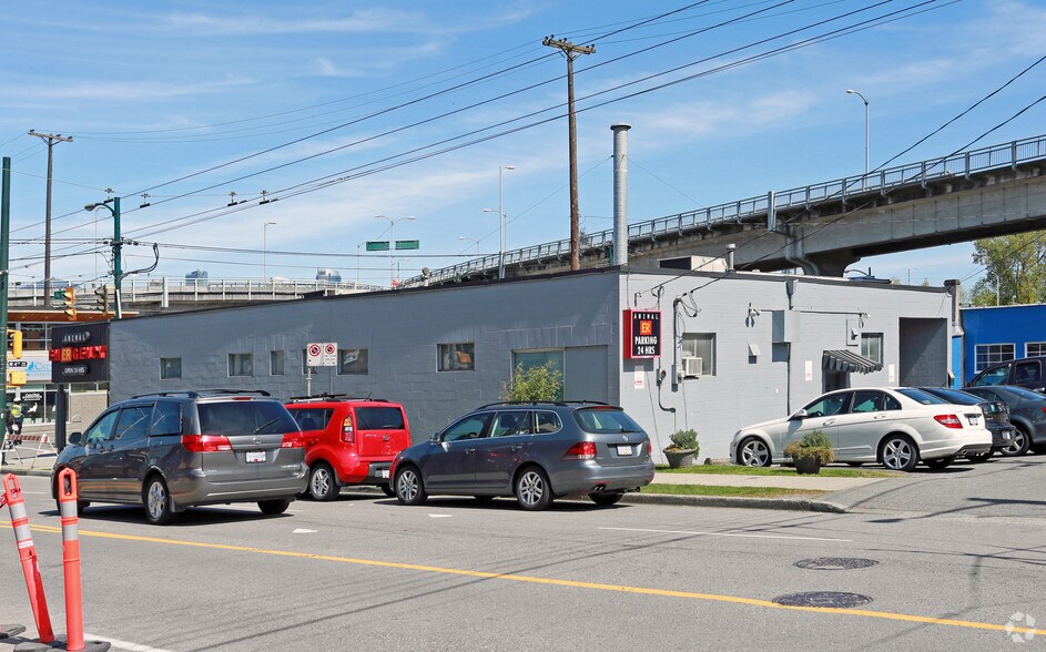 More Photos Of 1590 W 4th Ave, Vancouver General Retail For Sale