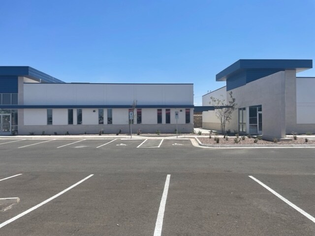 More Photos Of 12444 Edgemere, El Paso Medical For Lease