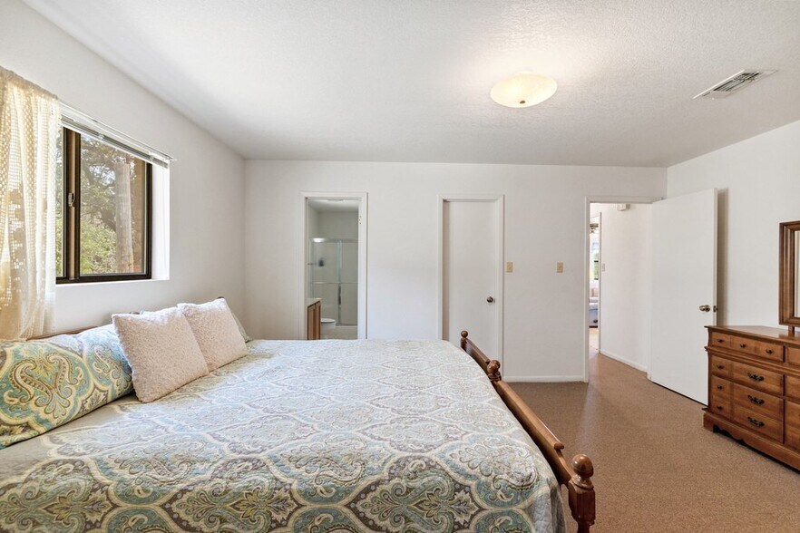 More Photos Of 1984 Grape Creek rd, Fredericksburg Specialty For Sale