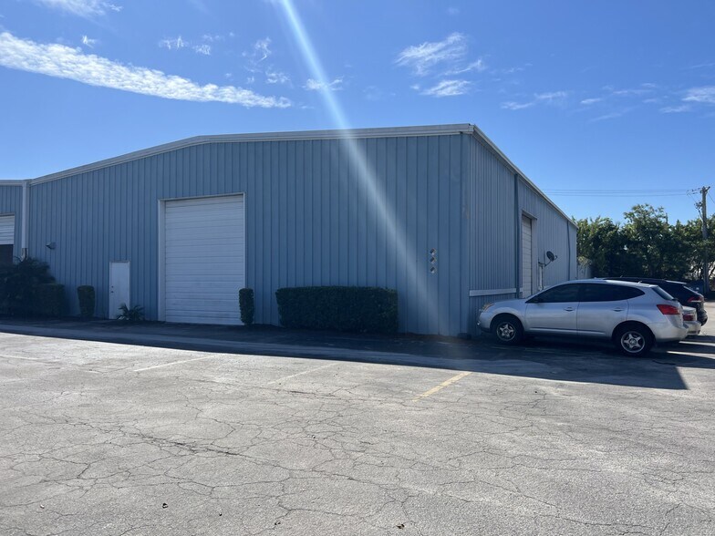 Primary Photo Of 720 W McNab Rd, Fort Lauderdale Manufacturing For Lease