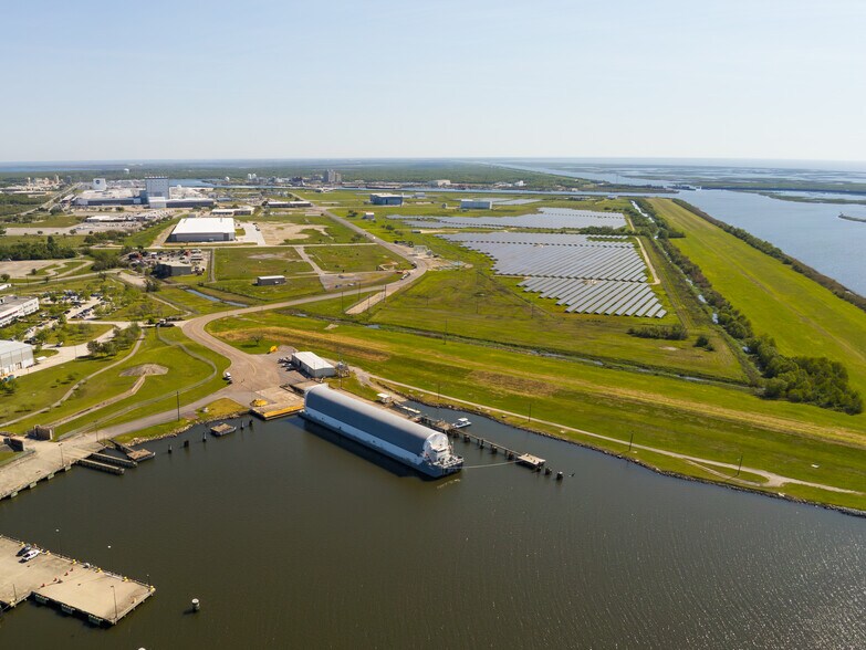 More Photos Of Michoud Facility Rd, New Orleans Distribution For Lease