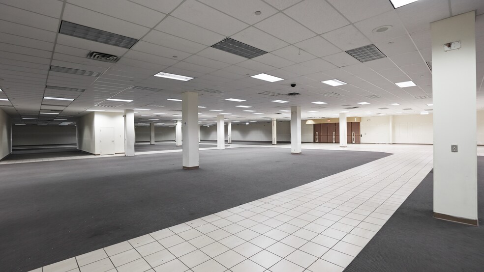 Primary Photo Of 820 & 3655 Citadel Dr E, Colorado Springs General Retail For Sale