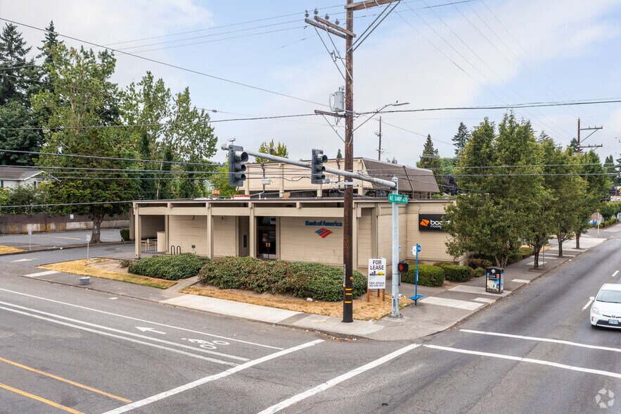 More Photos Of 10120 NE Sandy Blvd, Portland Bank For Lease