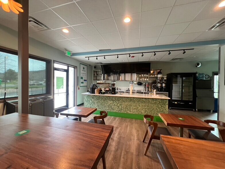 More Photos Of 12634 Indore Pl, Littleton Restaurant For Sale