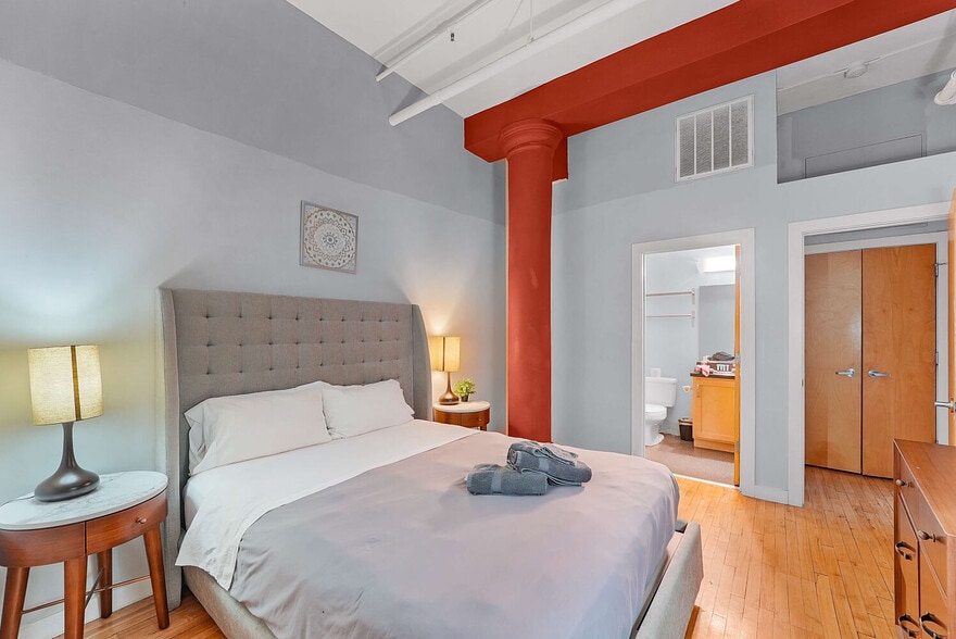 More Photos Of , Saint Louis Multifamily For Sale