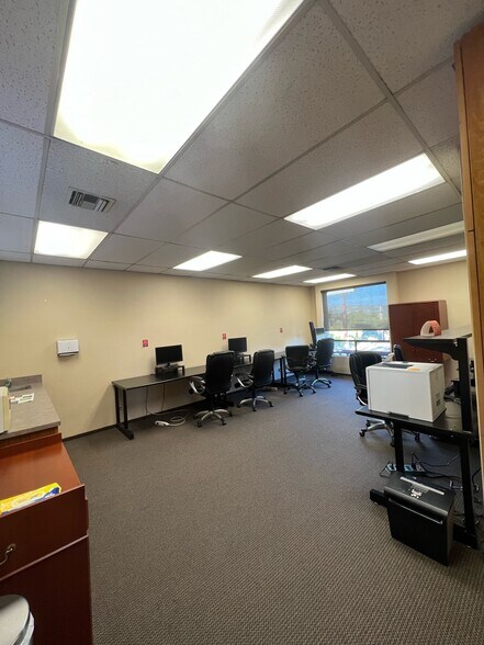 More Photos Of 4450 El Camino Real, Atascadero Office For Lease