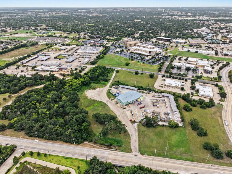 More Photos Of 1707 Graham Rd, College Station Warehouse For Lease
