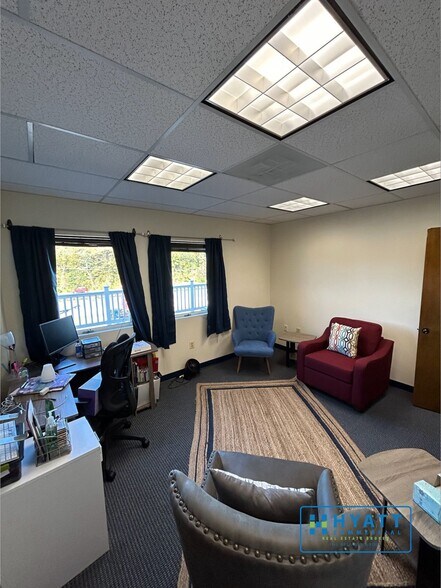 More Photos Of 1641 Crain Hwy, Crofton General Retail For Sale