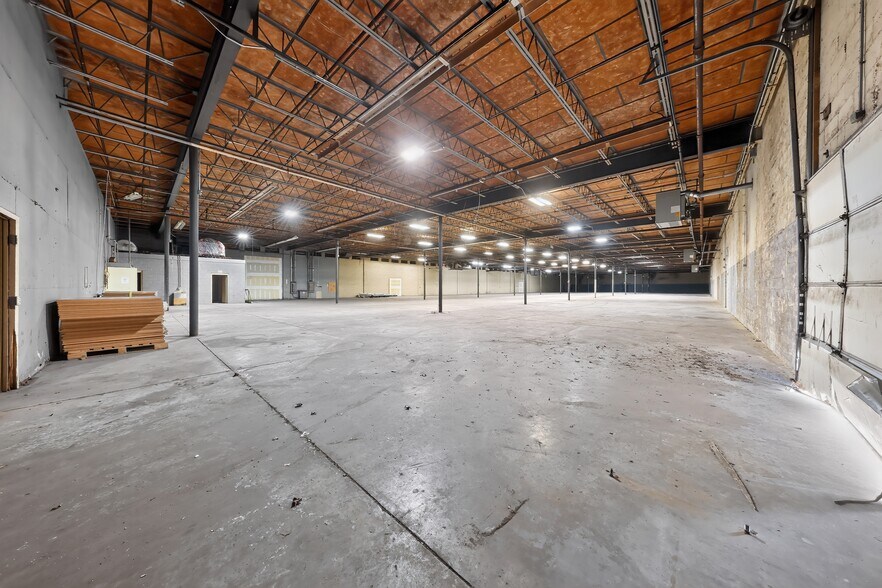 More Photos Of 200 Bellevue Rd, Newark Warehouse For Lease