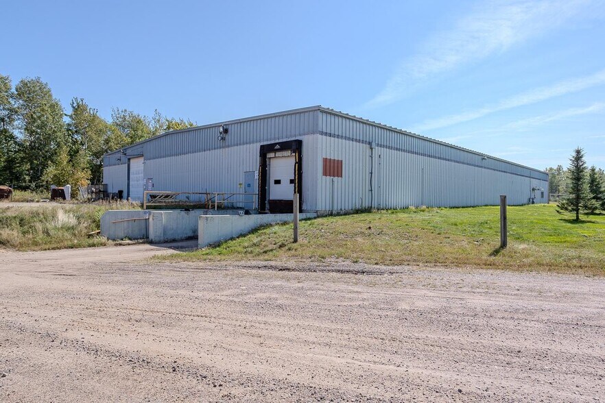 More Photos Of 444 Birch St, Prentice Warehouse For Sale