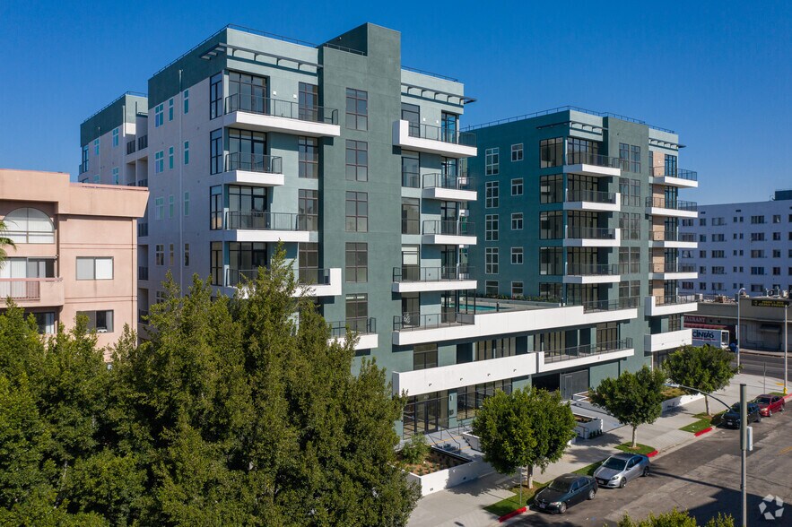 More Photos Of 801 S Berendo St, Los Angeles Apartments For Lease