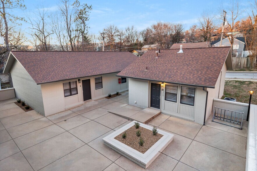 More Photos Of 215 W Watson St, Fayetteville Apartments For Sale