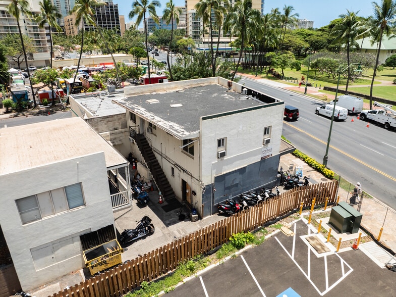 More Photos Of 1980-1984 Kalakaua Ave, Honolulu Storefront Retail Residential For Sale