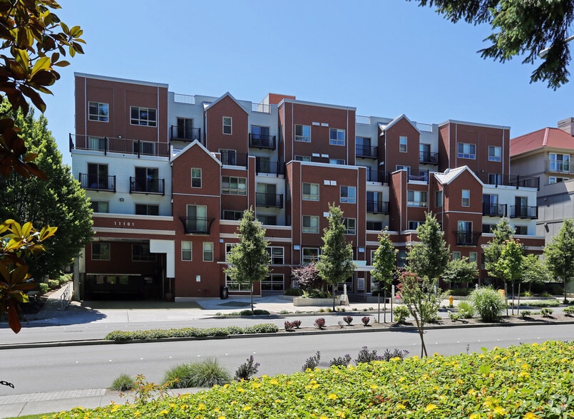 Primary Photo Of 11101 NE 12th St, Bellevue Apartments For Lease