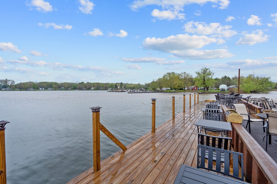 More Photos Of 356 King St, Fair Haven Marina For Sale