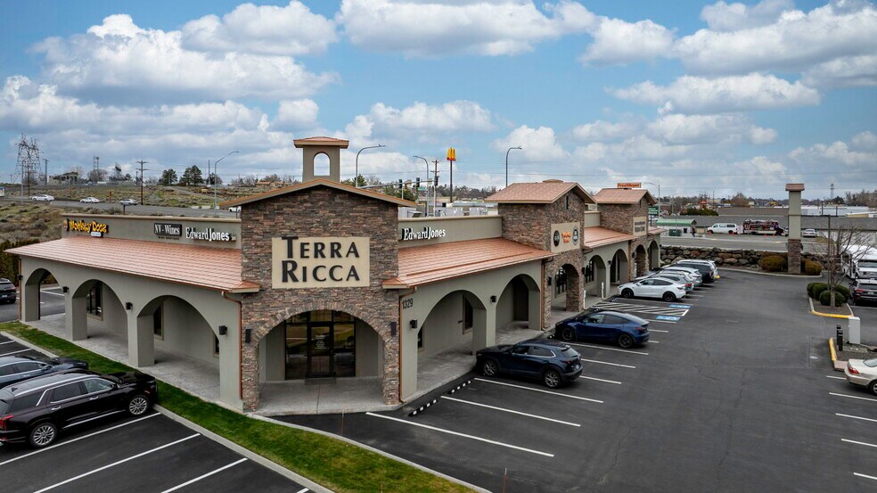 More Photos Of 1321-1325 Aaron Dr, Richland Storefront Retail Office For Lease