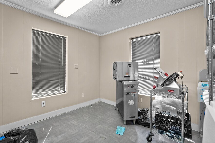 More Photos Of 1028 S College Rd, Wilmington Office Residential For Sale