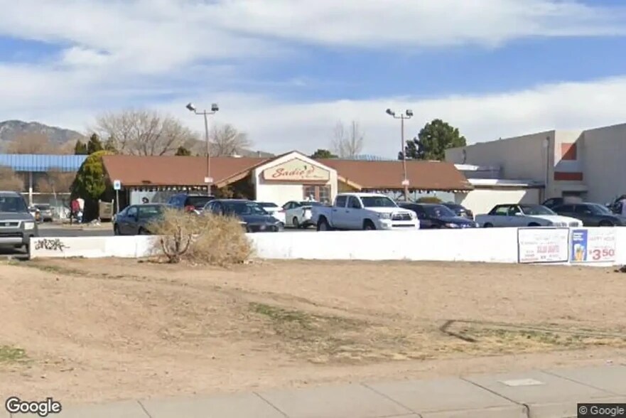 More Photos Of 15 Hotel Cir, Albuquerque Restaurant For Lease